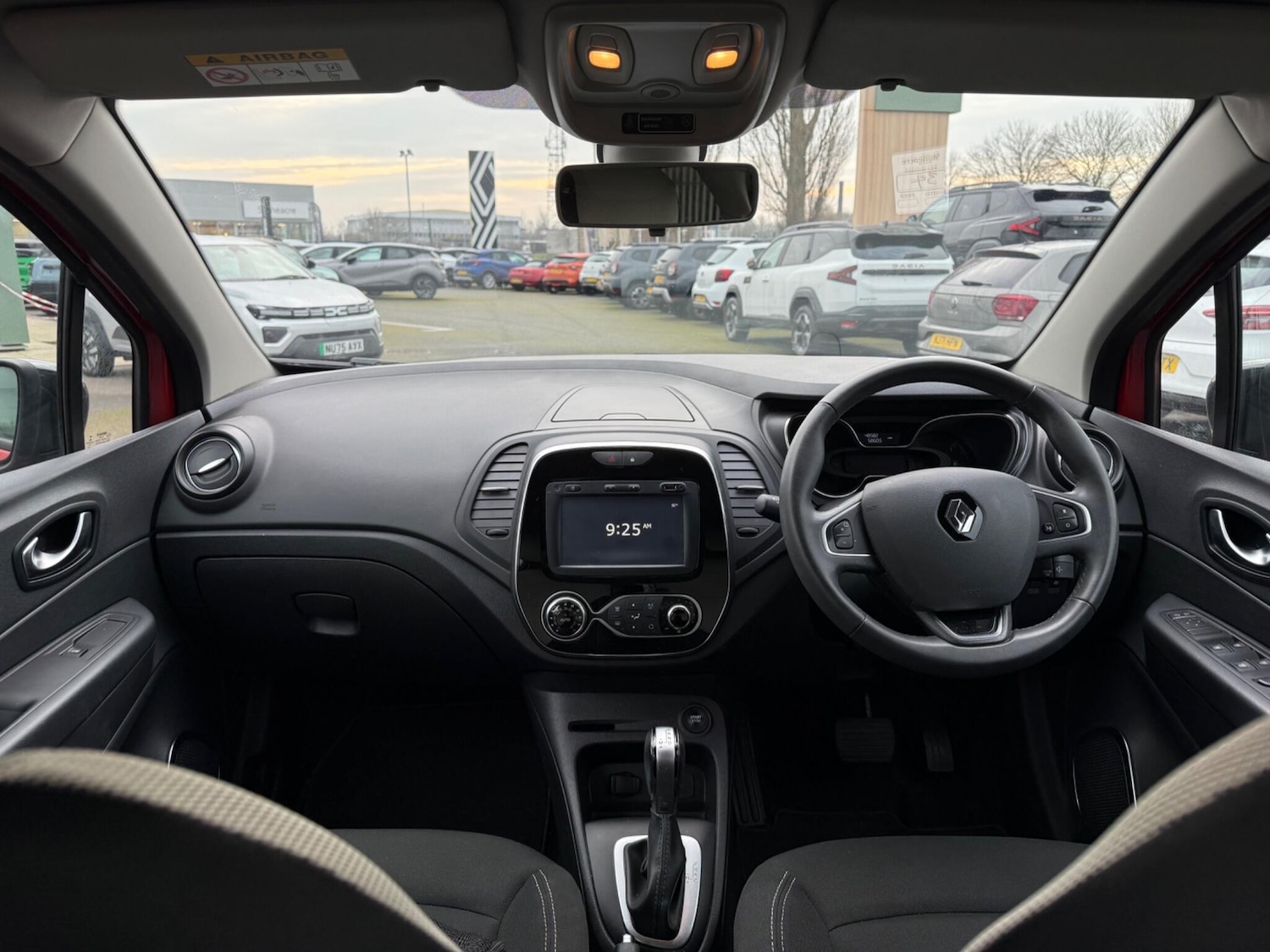 Used Renault Captur for sale - 78136125: Photo 16