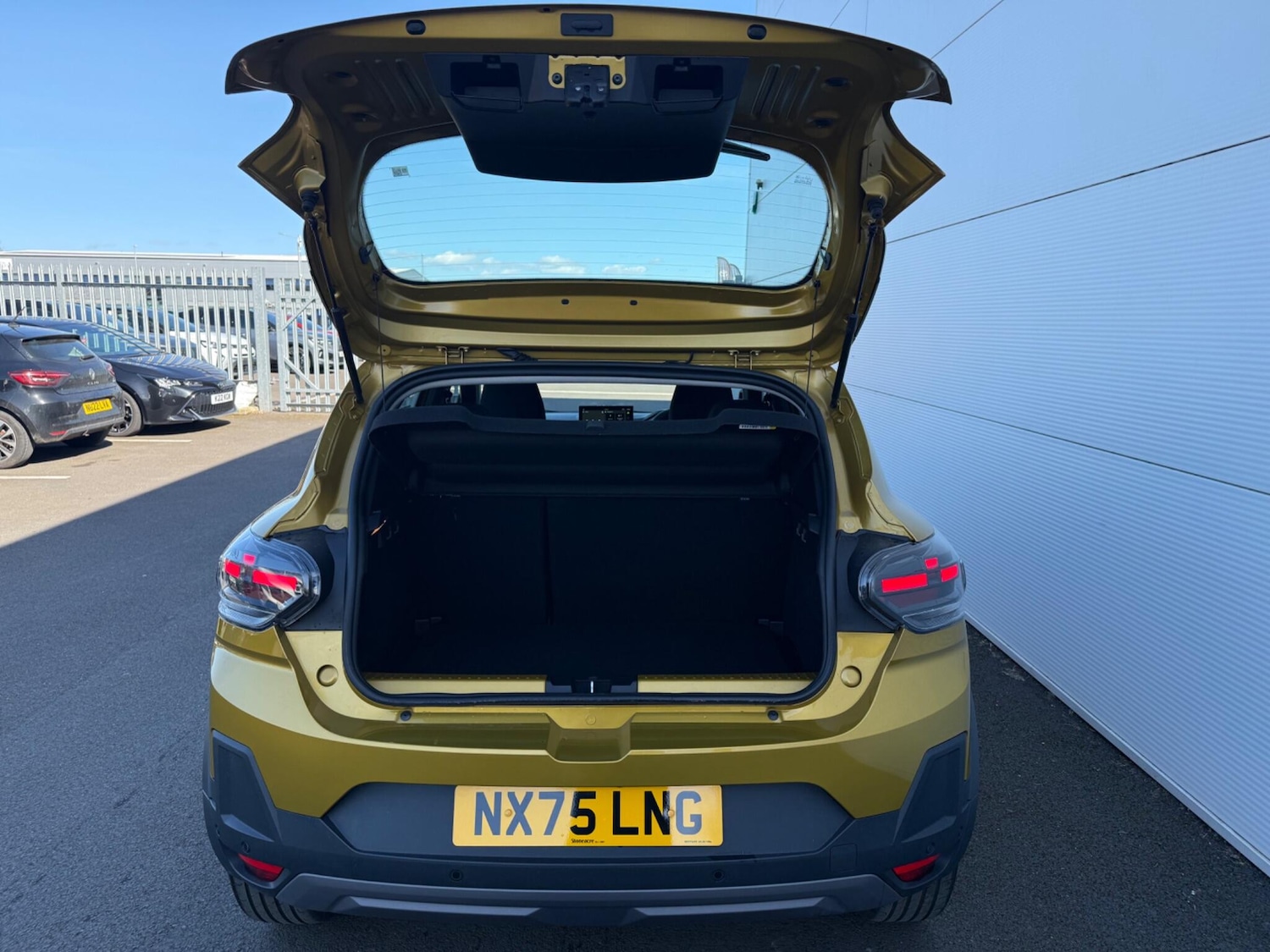 Used Dacia Sandero Stepway for sale - 78116382: Photo 12