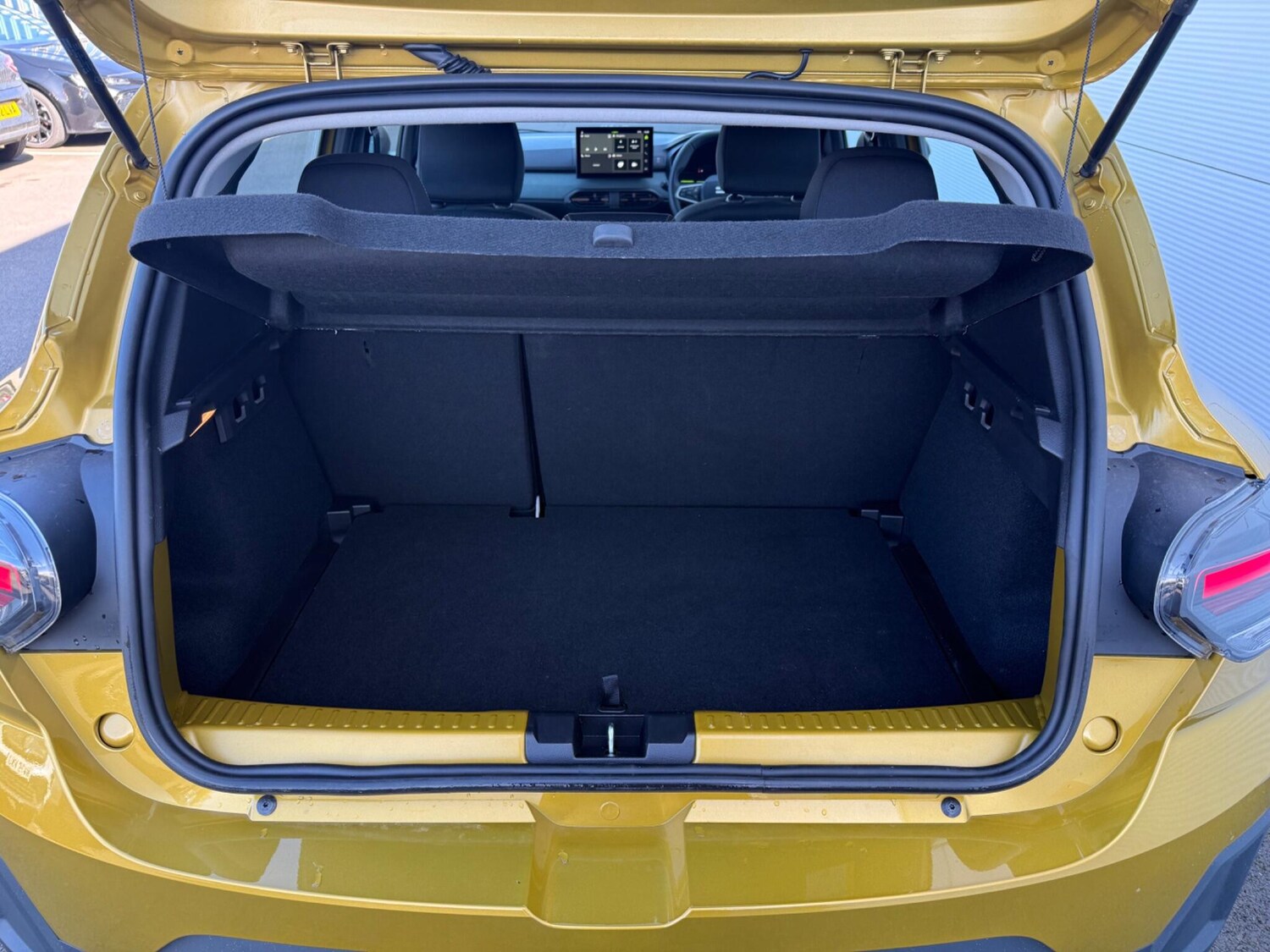 Used Dacia Sandero Stepway for sale - 78116382: Photo 17