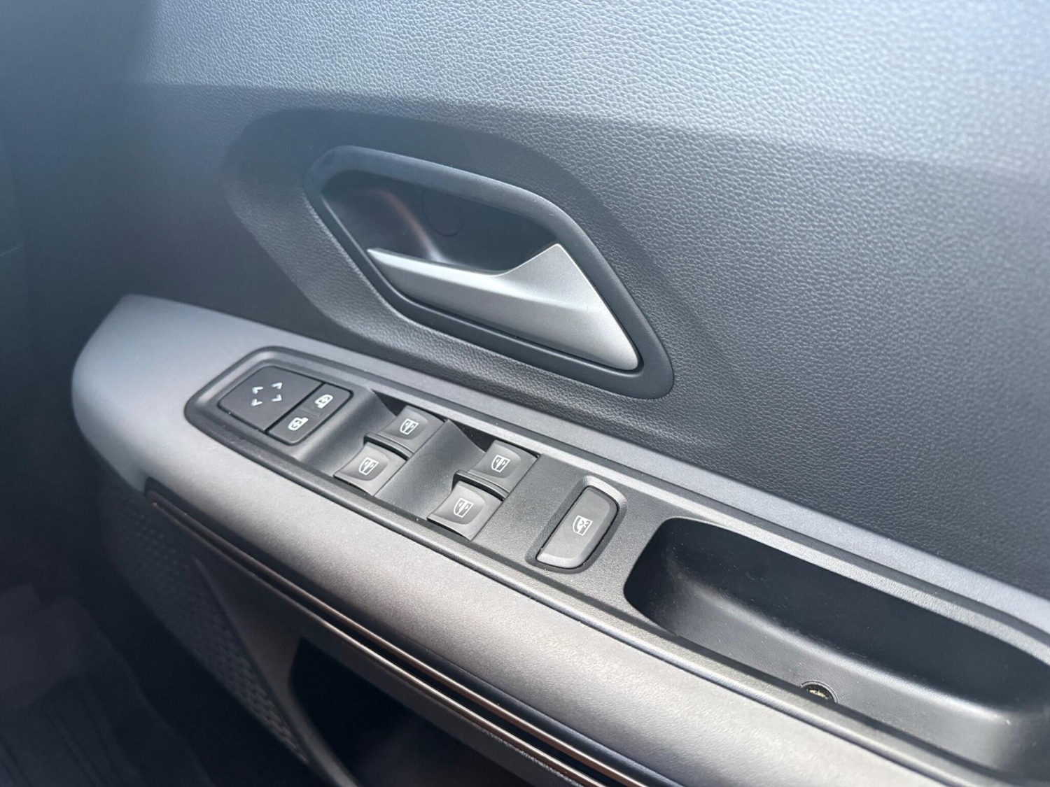 Used Dacia Sandero 2023 for sale - 77709718: Photo 37