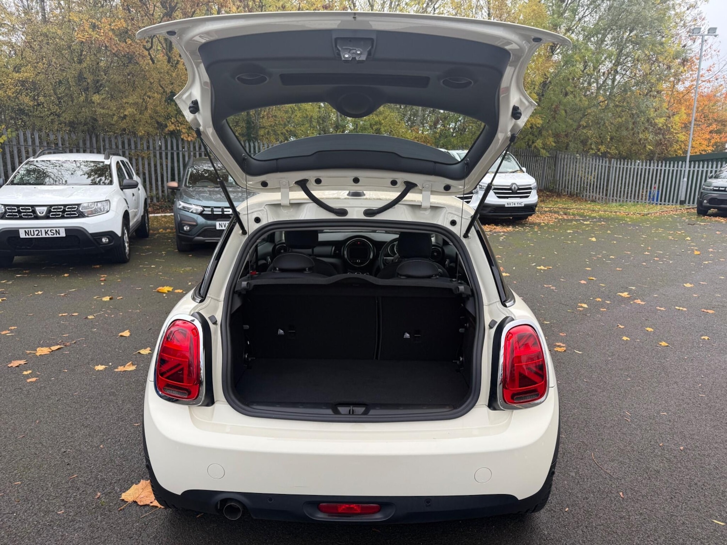 Used MINI Hatch 2020 for sale - 76457293: Photo 11