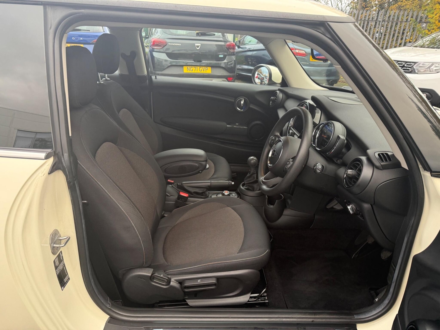 Used MINI Hatch 2020 for sale - 76457293: Photo 17