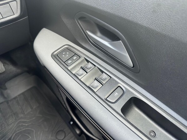 Used Dacia Jogger 2025 for sale - 76314782: Photo 29
