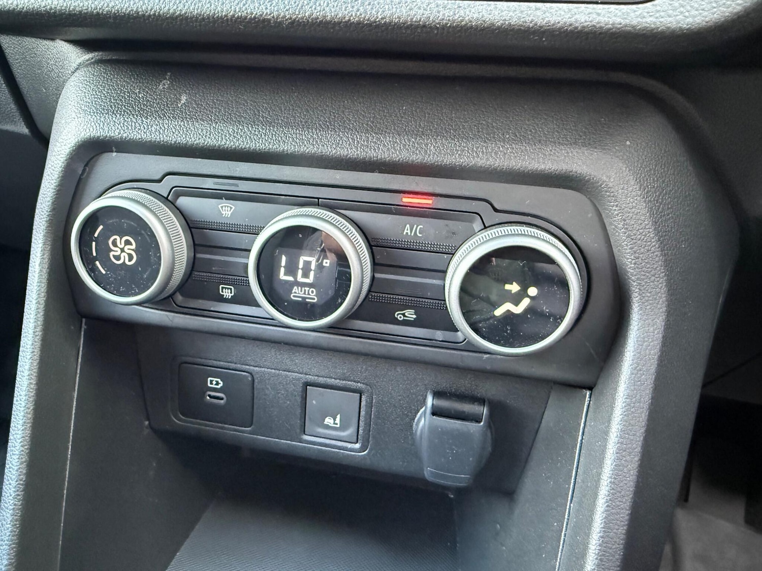 Used Dacia Jogger 2025 for sale - 78035062: Photo 37