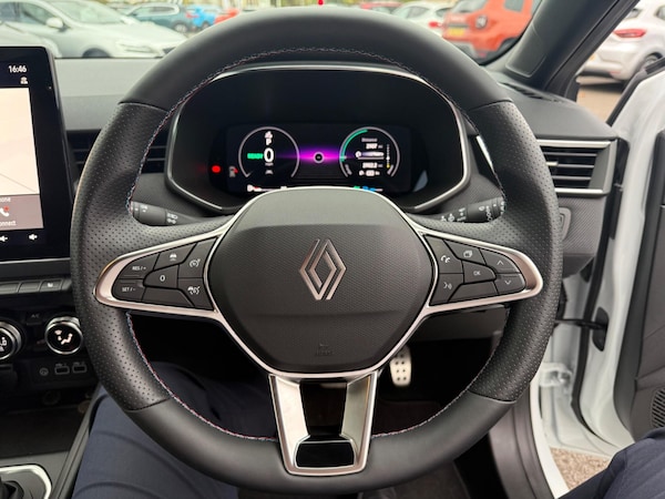 Used Renault Clio 2025 for sale - 76200229: Photo 13