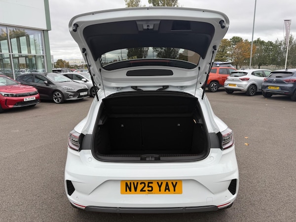 Used Renault Clio 2025 for sale - 76200229: Photo 15