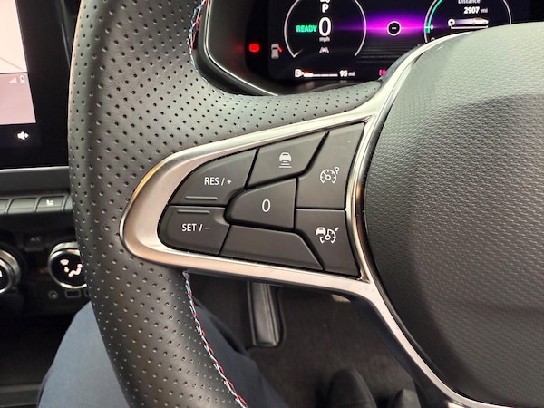 Used Renault Clio 2025 for sale - 76200229: Photo 25