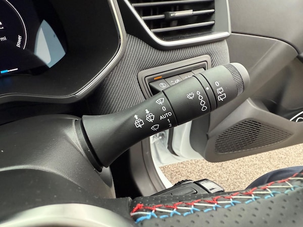 Used Renault Clio 2025 for sale - 76200229: Photo 28
