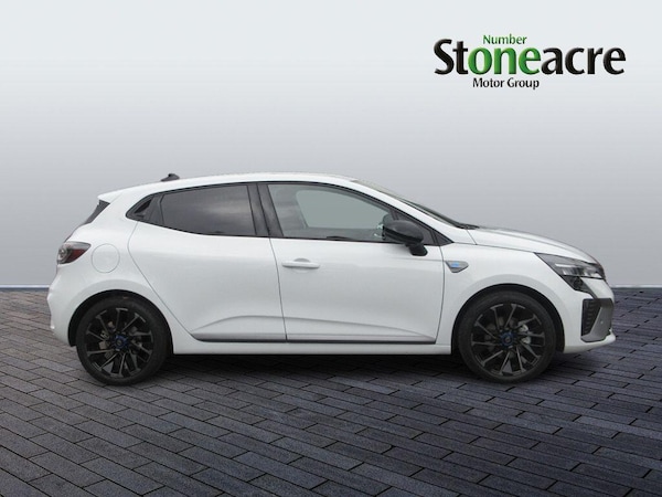 Used Renault Clio 2025 for sale - 76200229: Photo 2