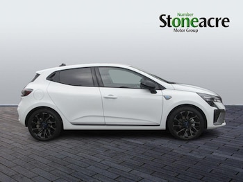 Used Renault Clio 2025 for sale - 76200229: Photo