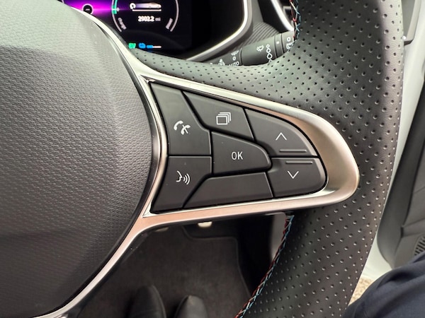 Used Renault Clio 2025 for sale - 76200229: Photo 30