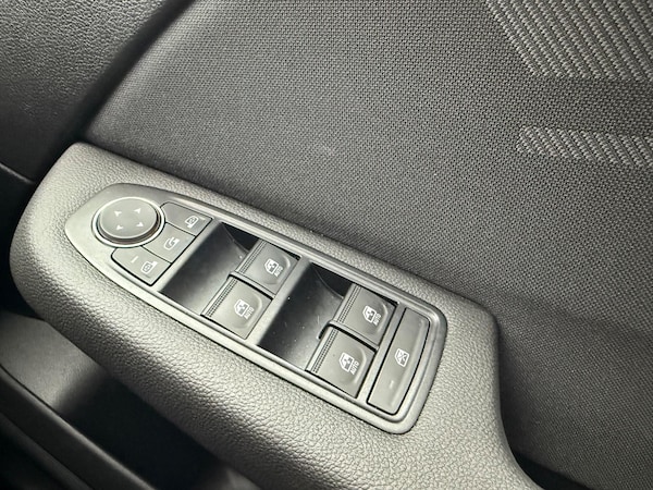 Used Renault Clio 2025 for sale - 76200229: Photo 31