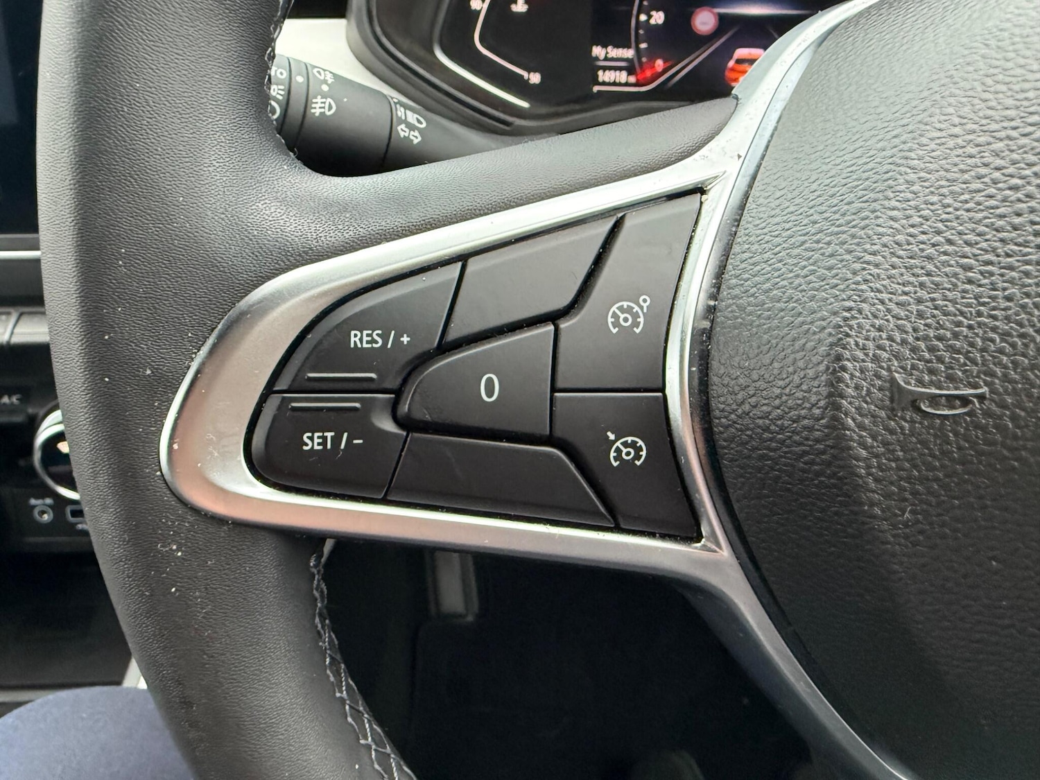 Used Renault Clio 2022 for sale - 77155966: Photo 32