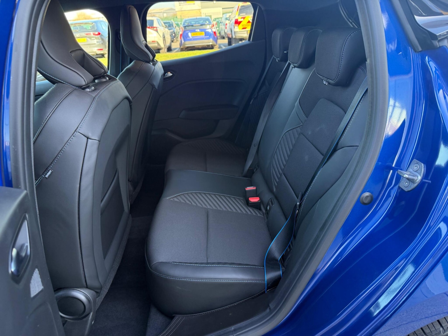 Used Renault Clio for sale - 77925209: Photo 10