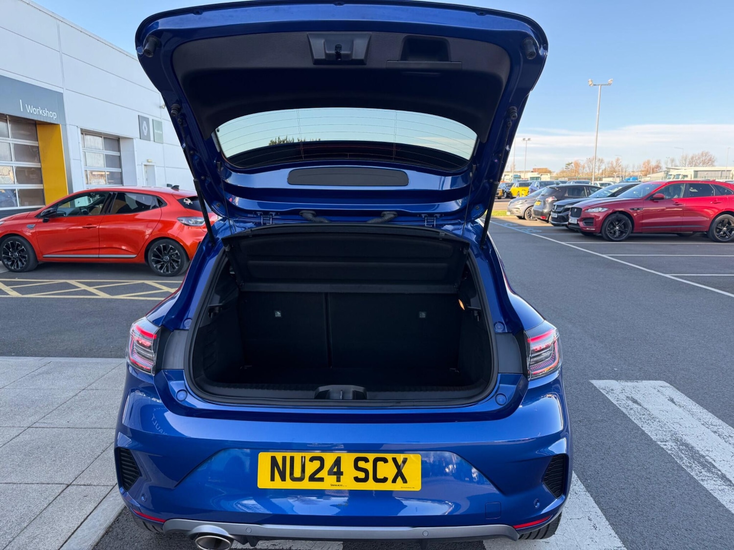 Used Renault Clio for sale - 77925209: Photo 14