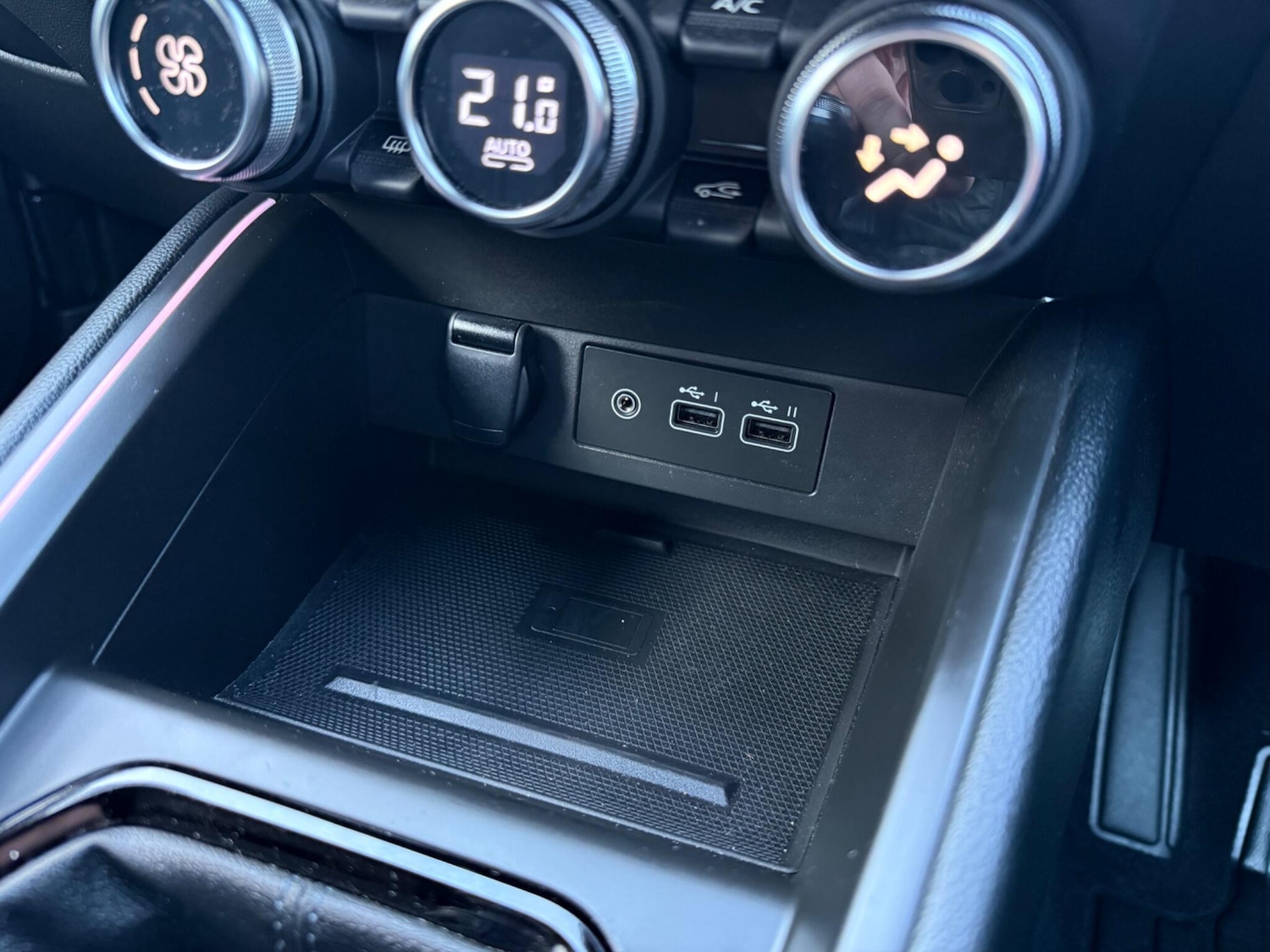 Used Renault Clio for sale - 77925209: Photo 21