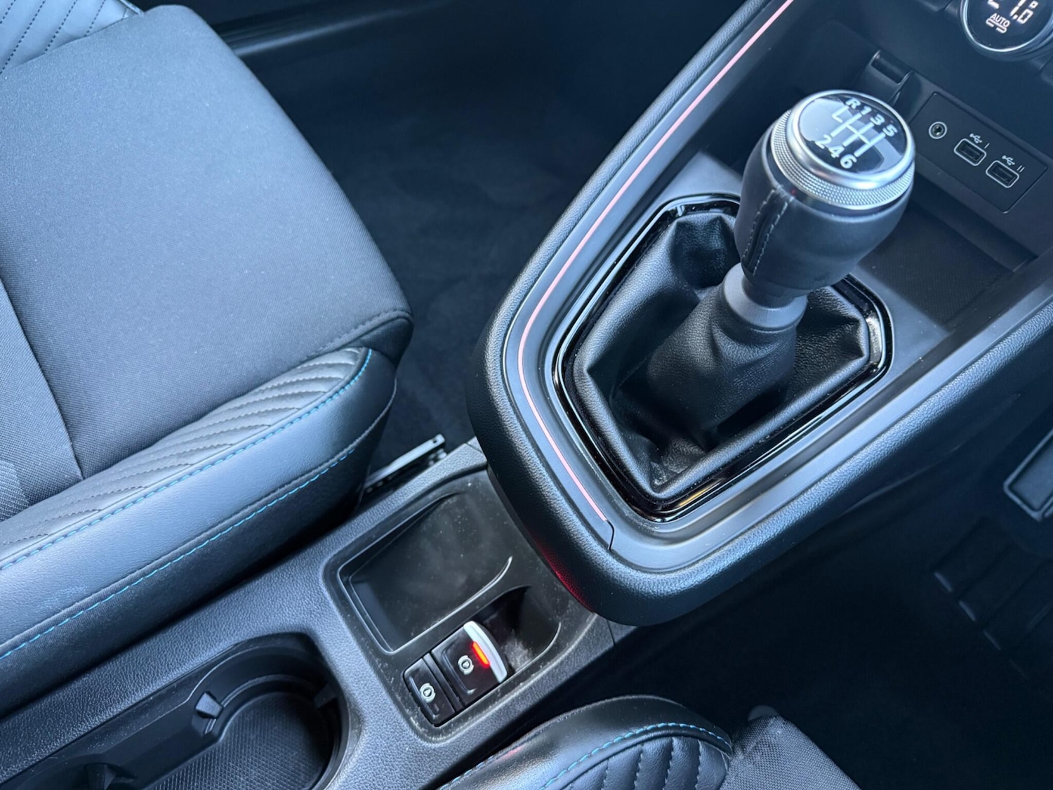 Used Renault Clio for sale - 77925209: Photo 26