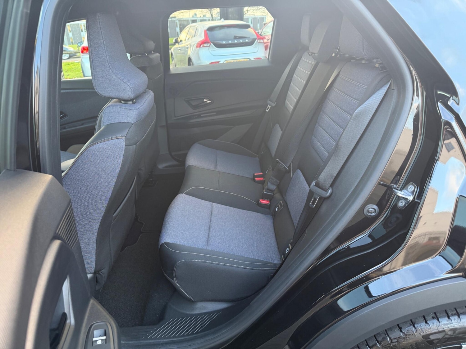 Used Renault 5 E-Tech electric 2025 for sale - 76801969: Photo 22