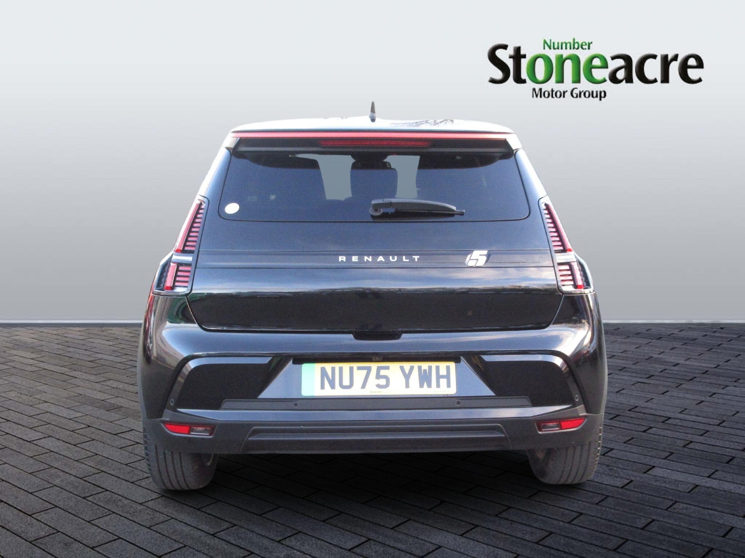 Used Renault 5 E-Tech electric 2025 for sale - 76801969: Photo 4