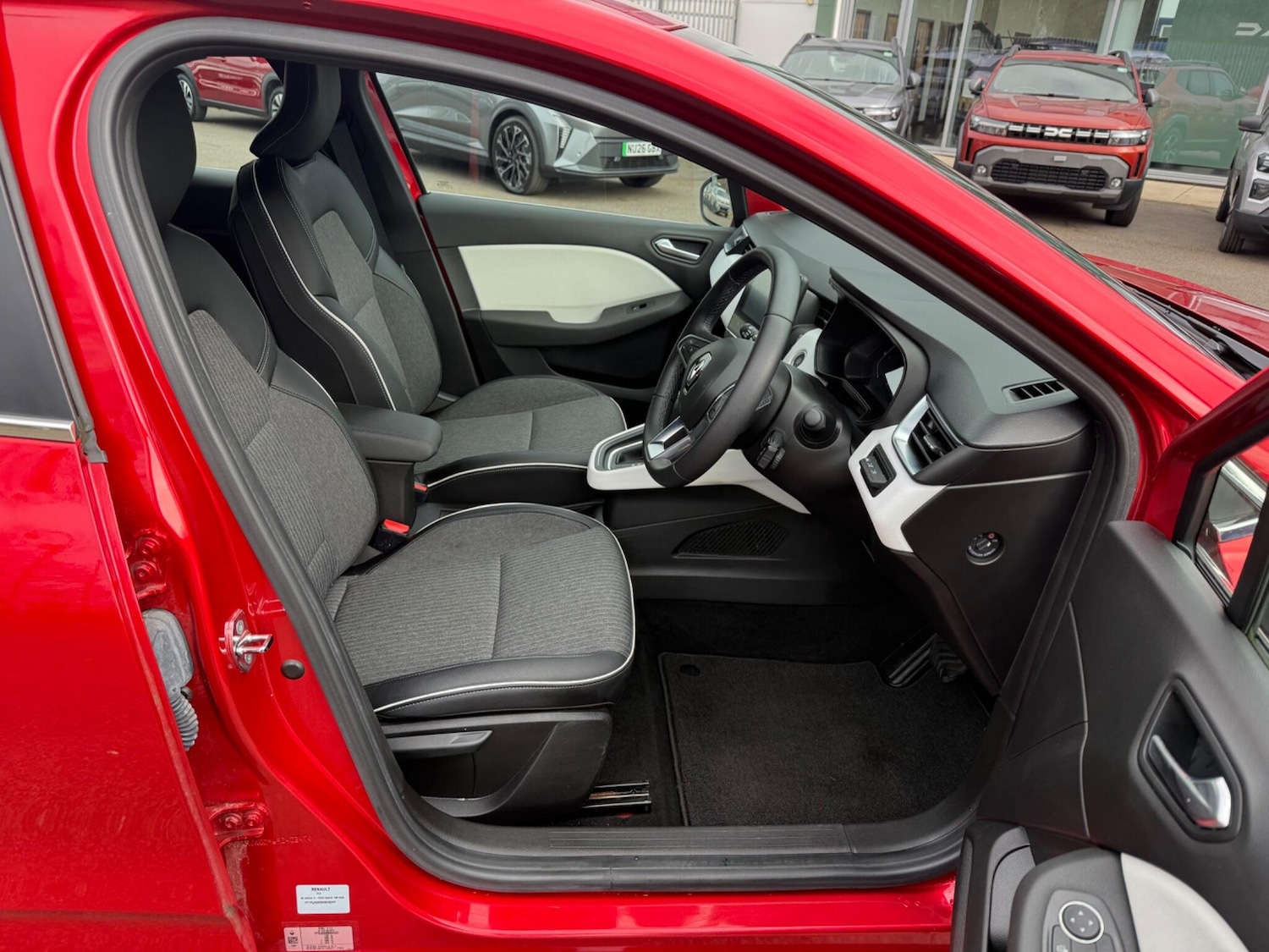 Used Renault Clio for sale - 77753833: Photo 12