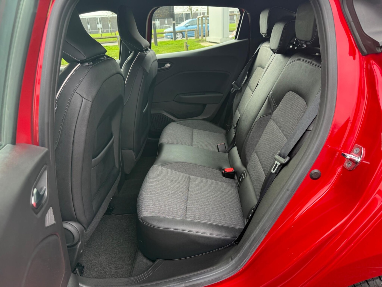 Used Renault Clio for sale - 77753833: Photo 15