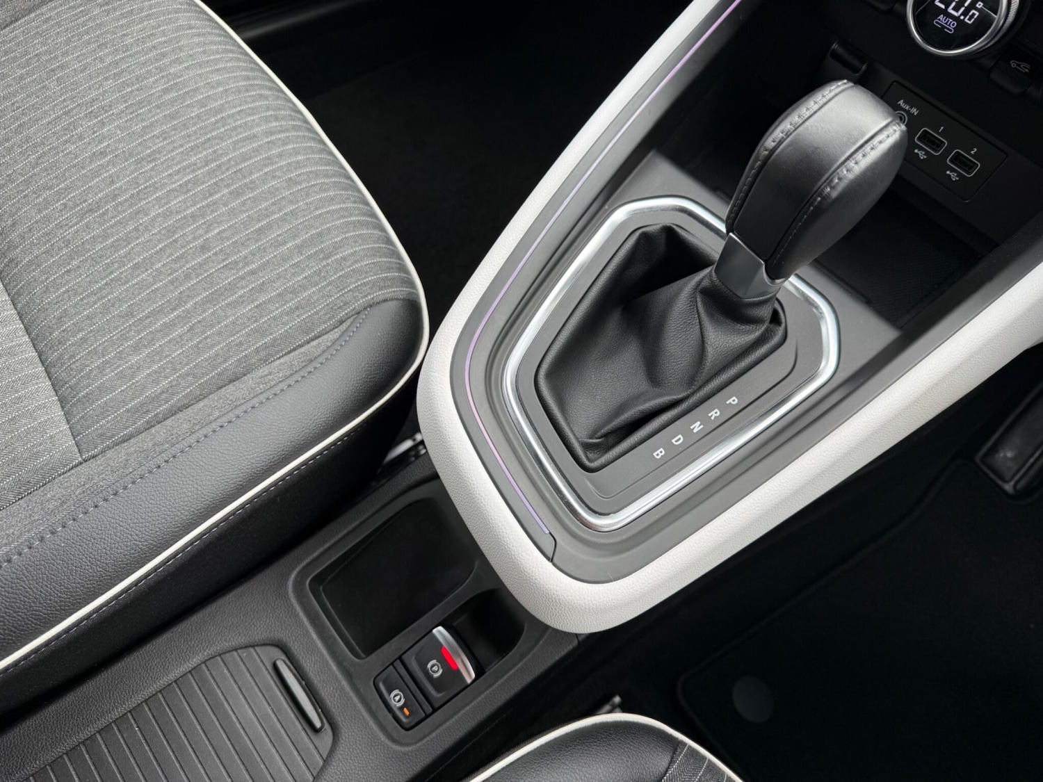 Used Renault Clio for sale - 77753833: Photo 26