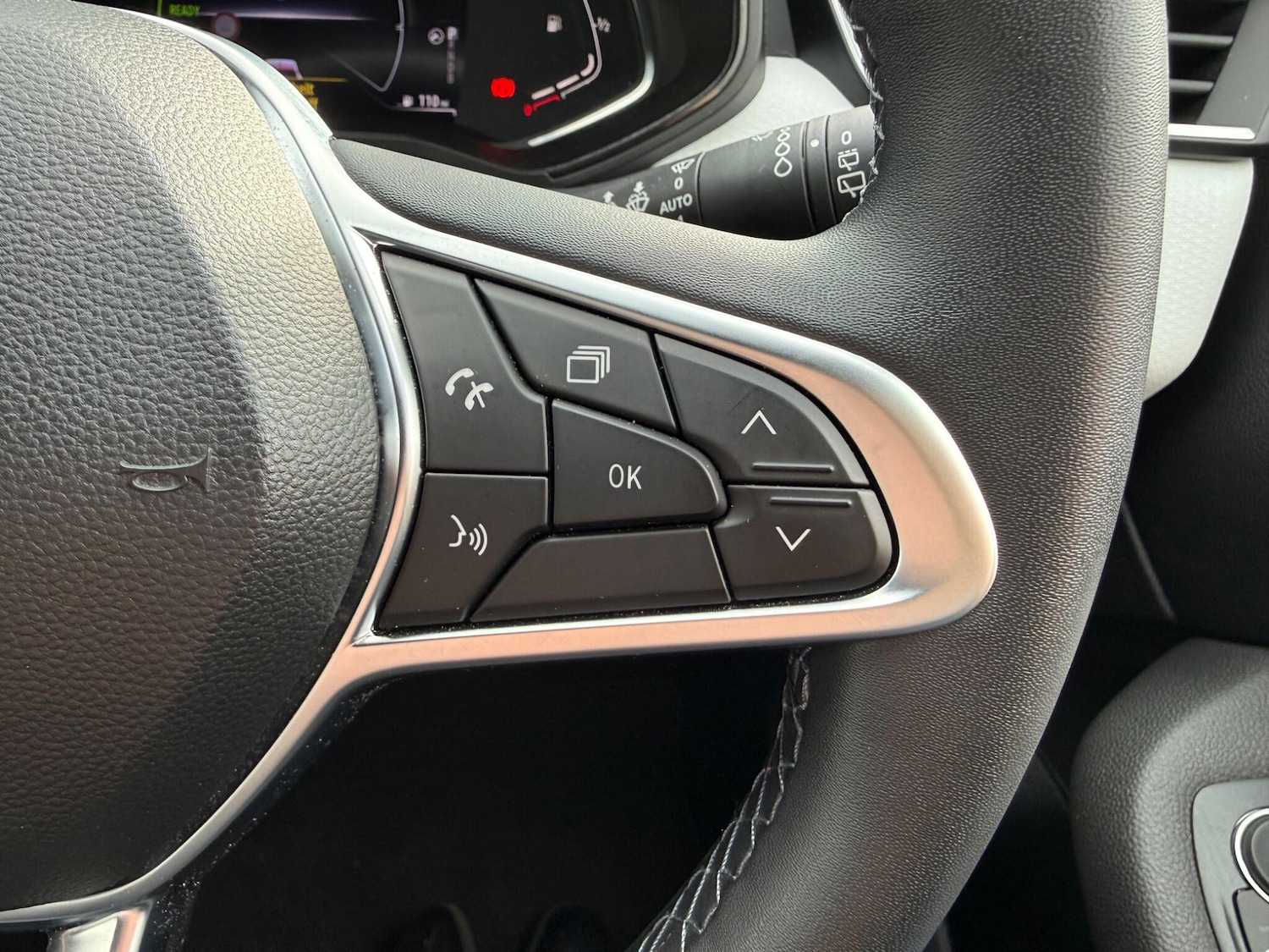 Used Renault Clio for sale - 77753833: Photo 29