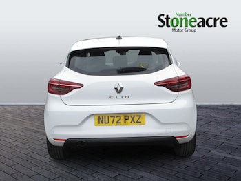 Used Renault Clio 2022 for sale - 75940548: Photo