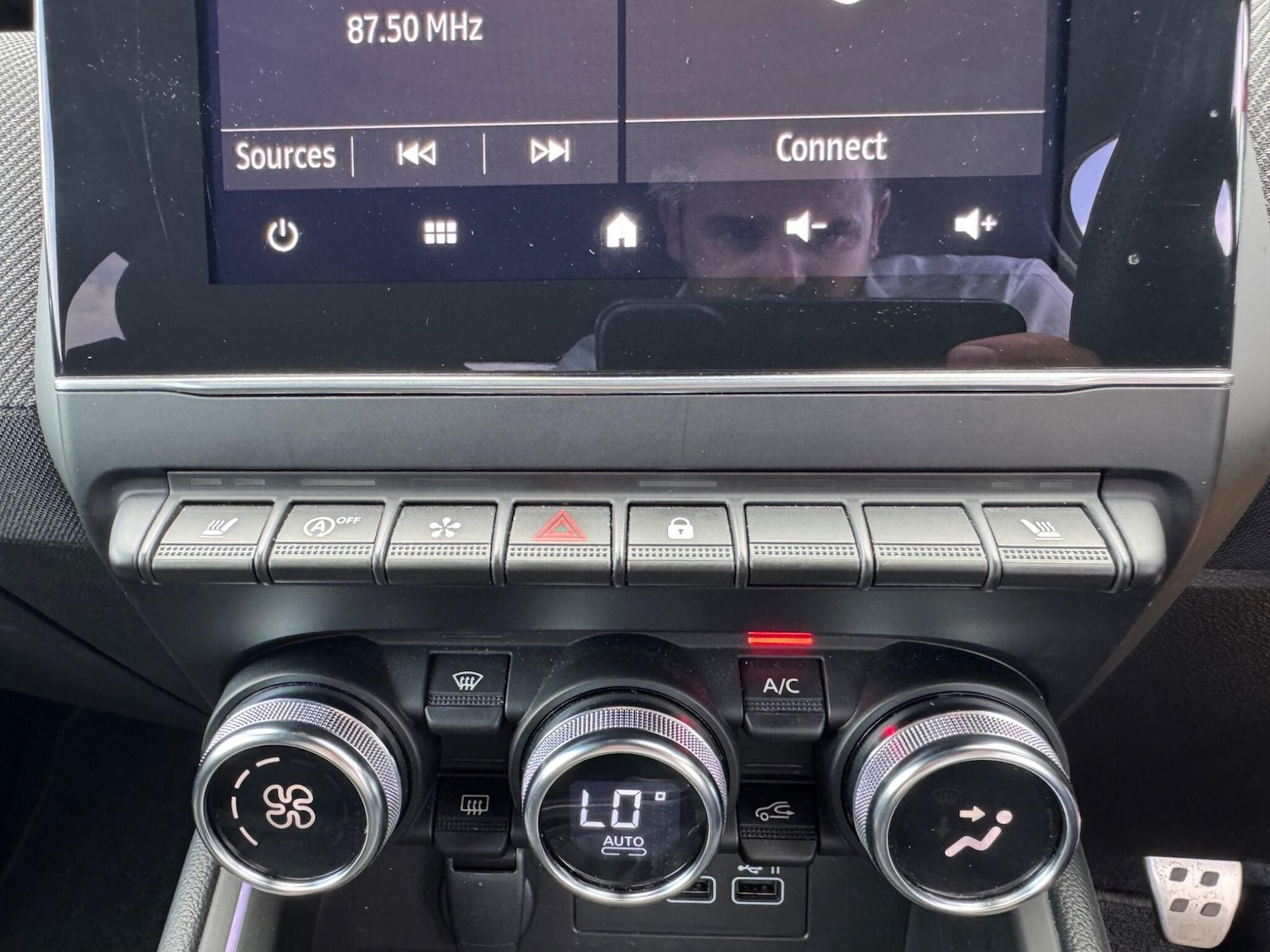 Used Renault Clio 2024 for sale - 76485999: Photo 10