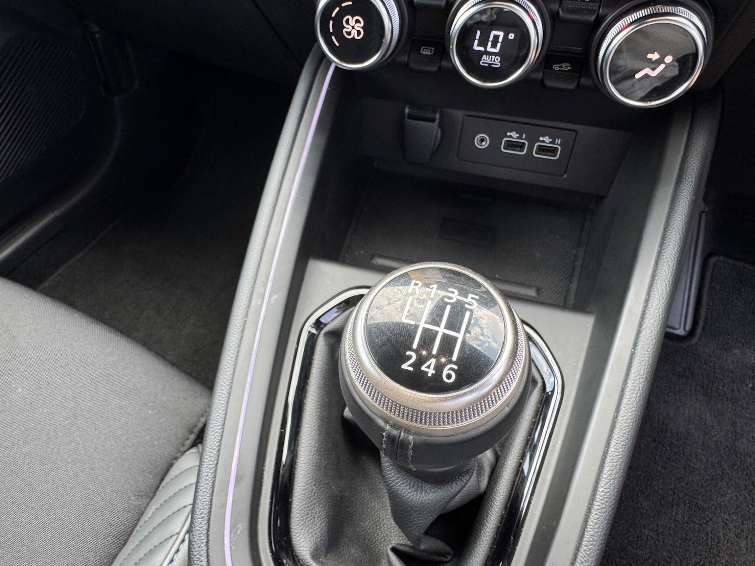 Used Renault Clio 2024 for sale - 76485999: Photo 14