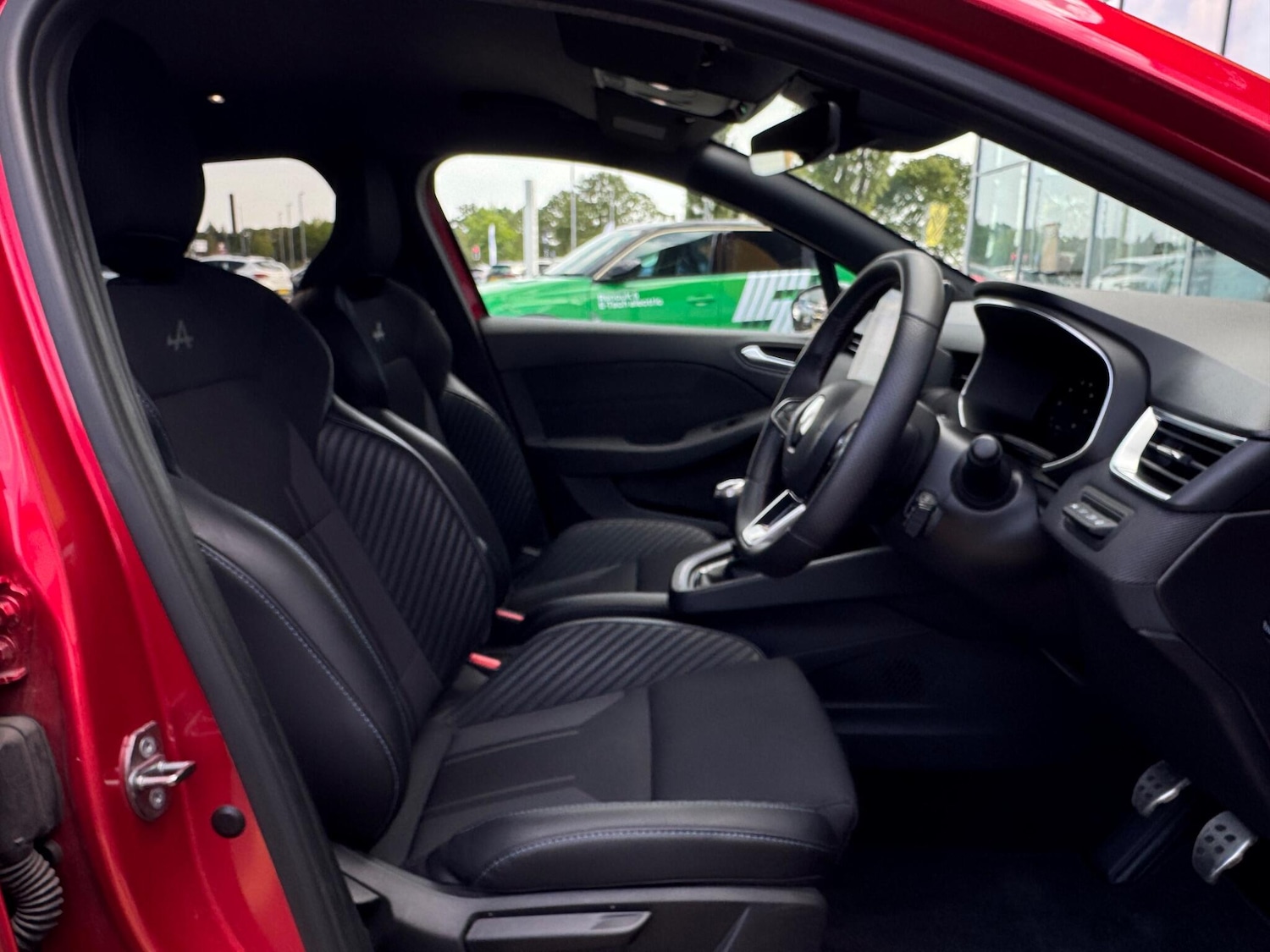 Used Renault Clio 2024 for sale - 76485999: Photo 24