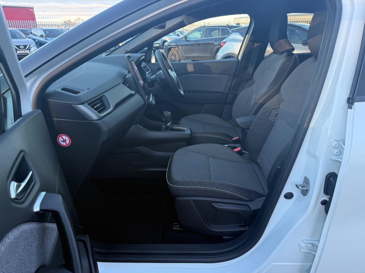 Used Renault Captur 2025 for sale - 76201126: Photo 16