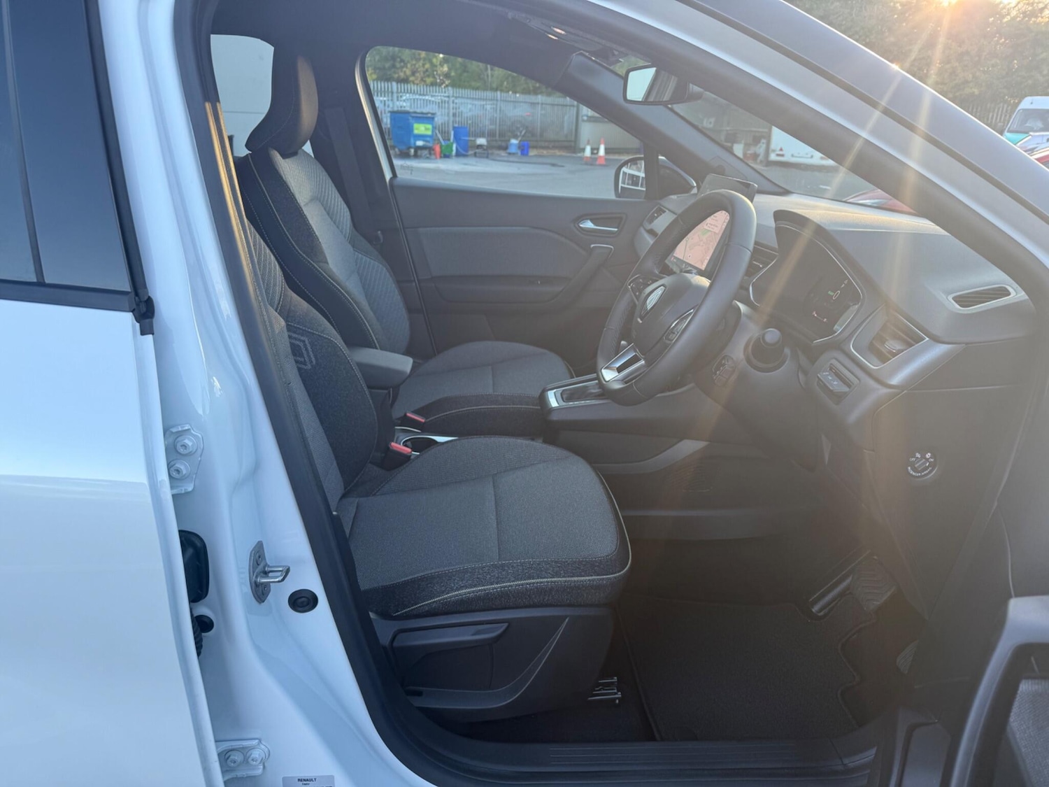 Used Renault Captur 2025 for sale - 76201126: Photo 17