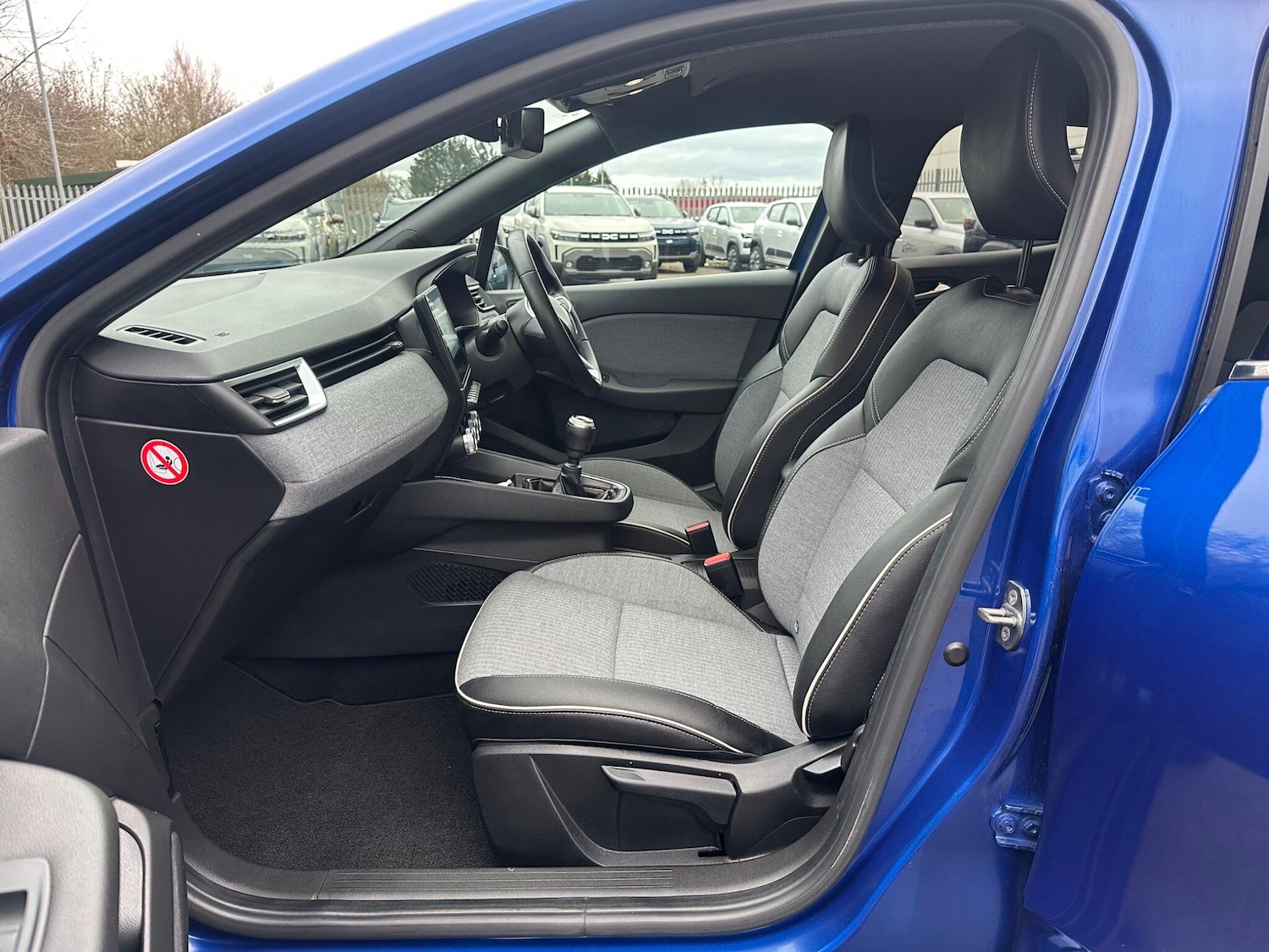 Used Renault Clio 2024 for sale - 77724139: Photo 11