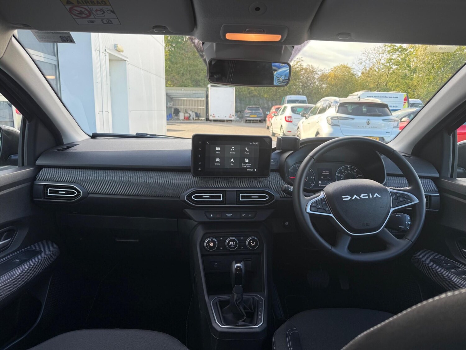 Used Dacia Sandero 2025 for sale - 76201311: Photo 17