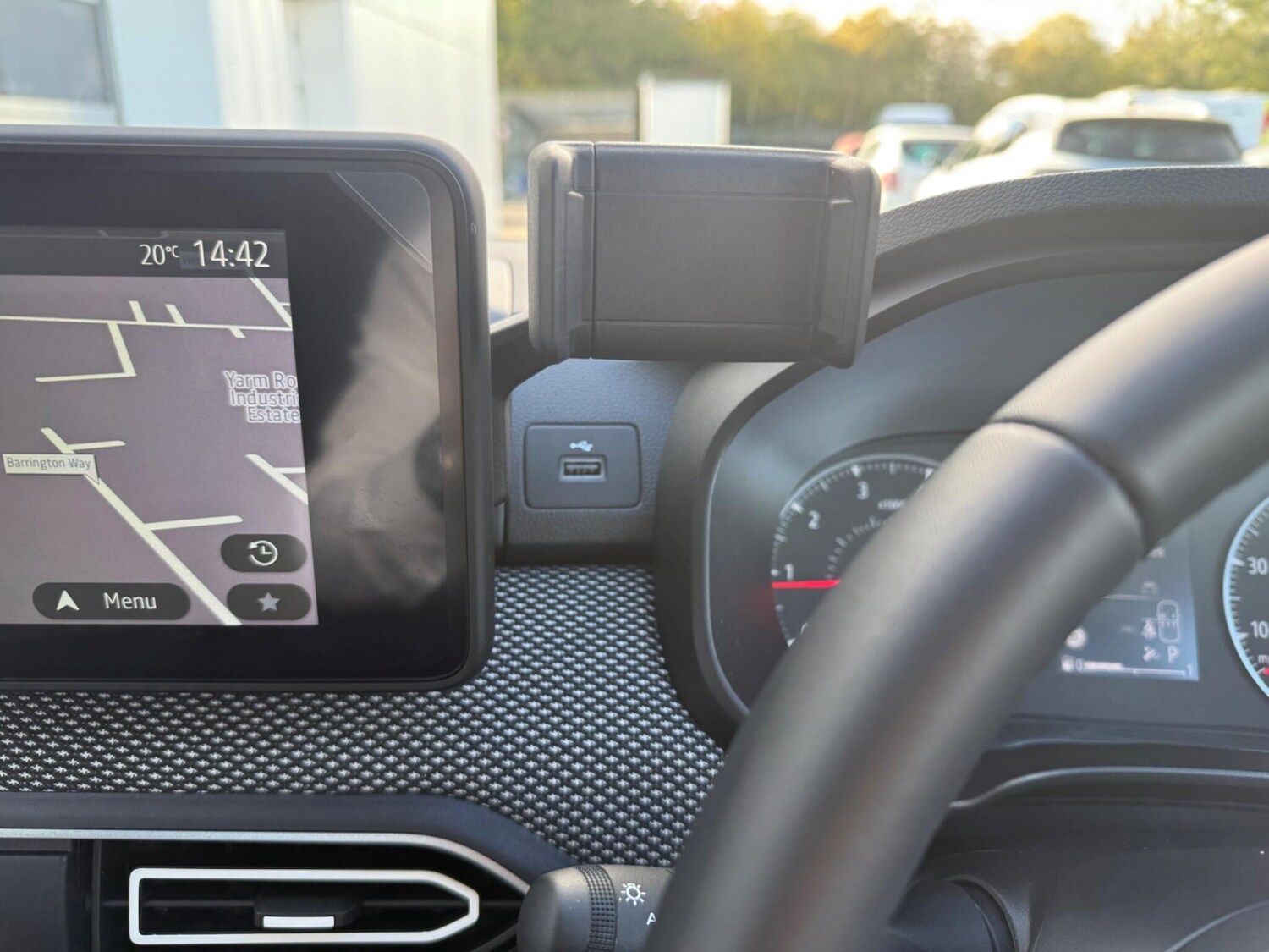 Used Dacia Sandero 2025 for sale - 76201311: Photo 32