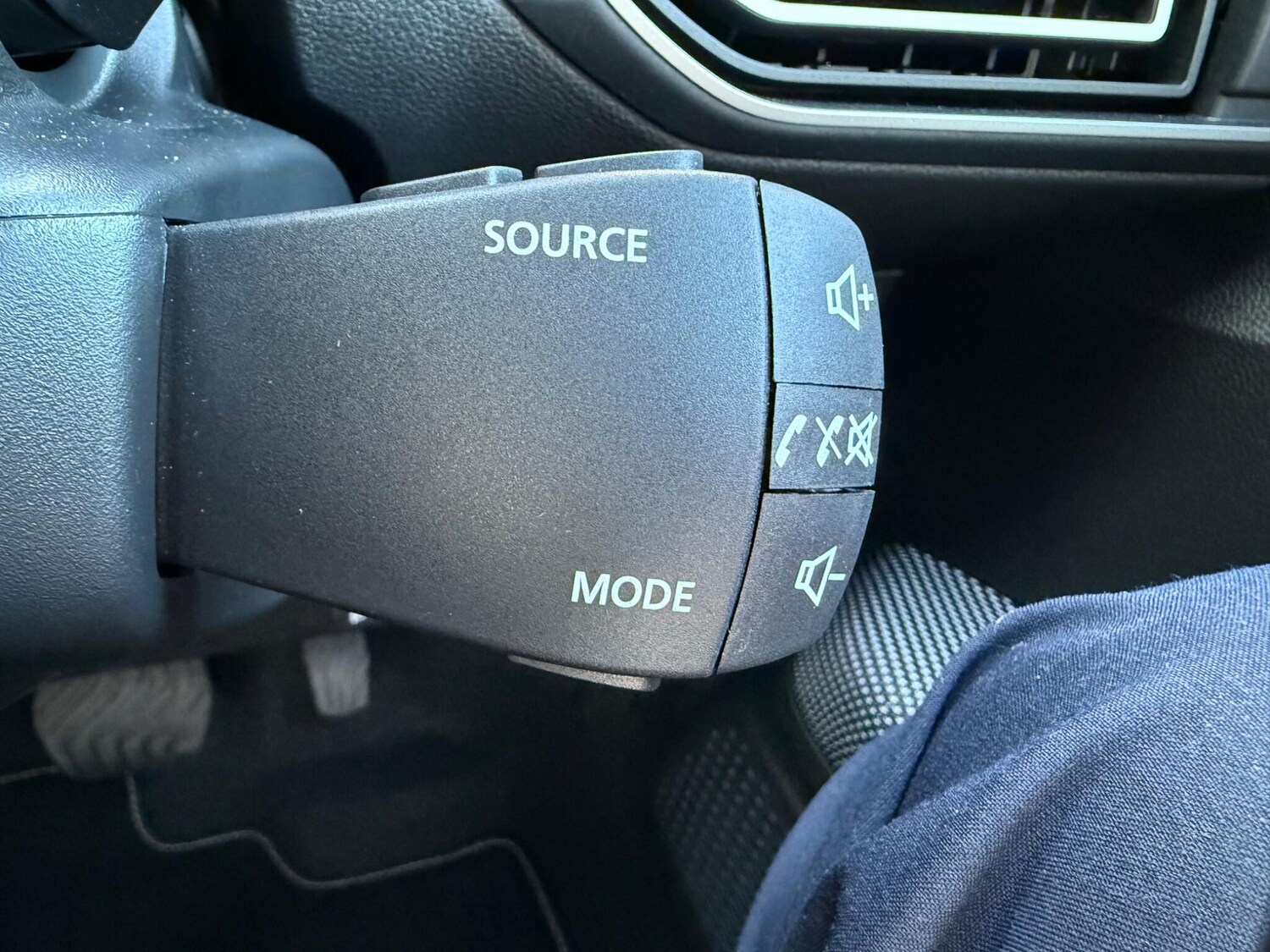 Used Dacia Sandero 2025 for sale - 76201311: Photo 38