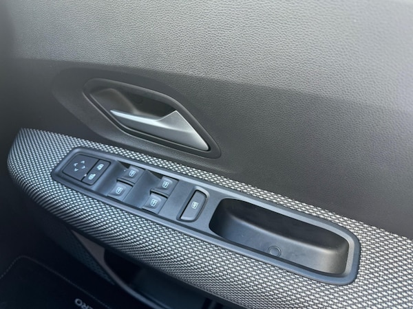 Used Dacia Sandero 2025 for sale - 76201311: Photo 40
