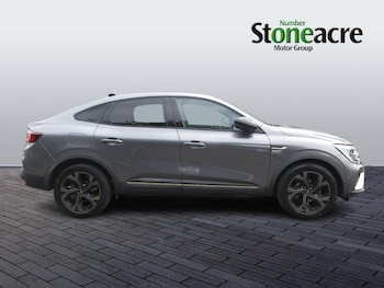Used Renault Arkana 2023 for sale - 79337514: Photo