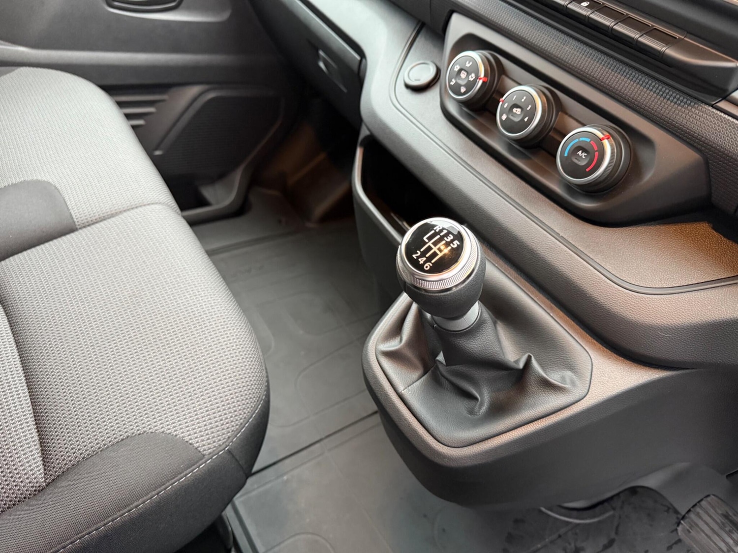 Used Renault Trafic for sale - 77710267: Photo 27