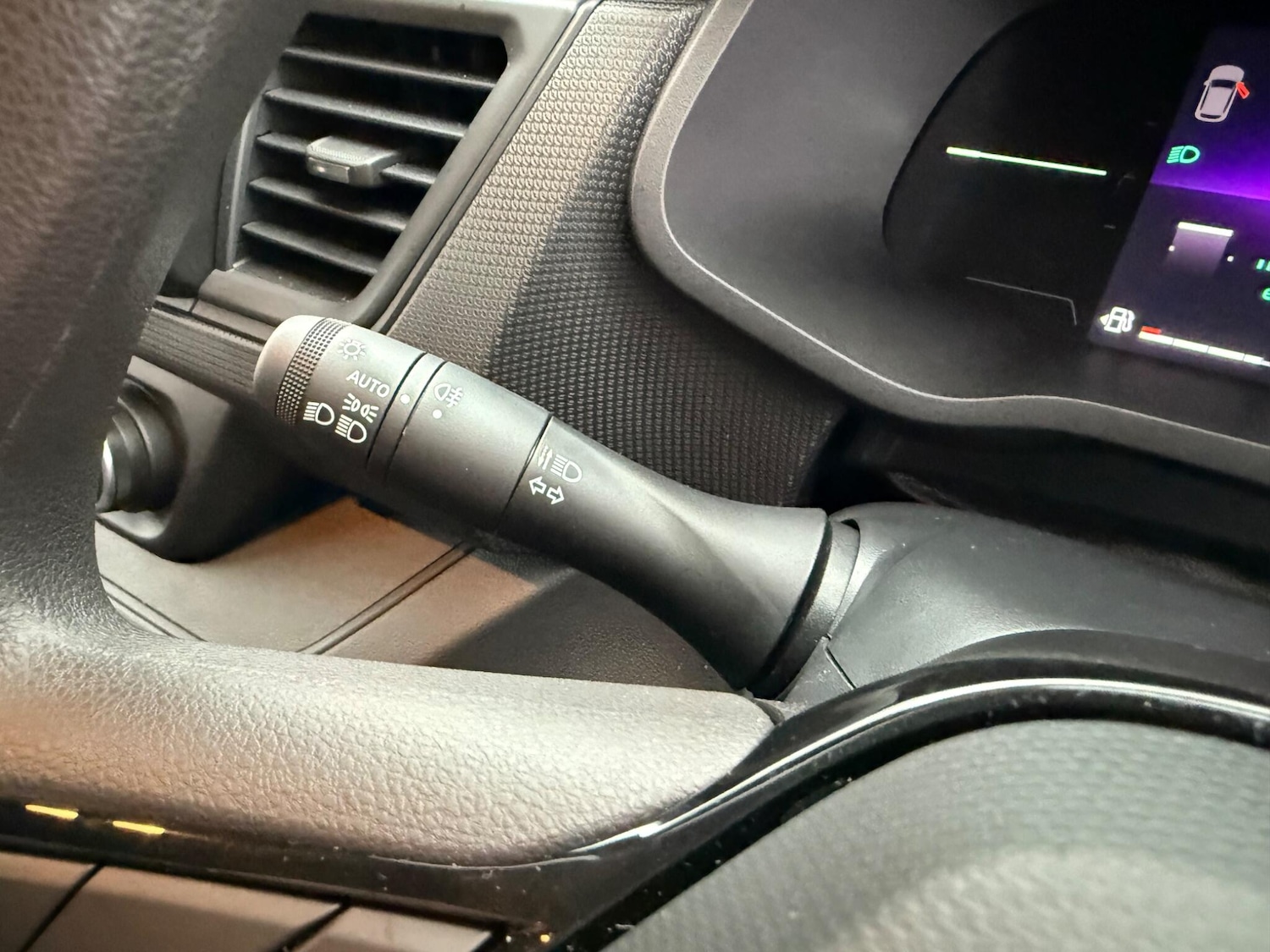 Used Renault Trafic for sale - 77710267: Photo 30