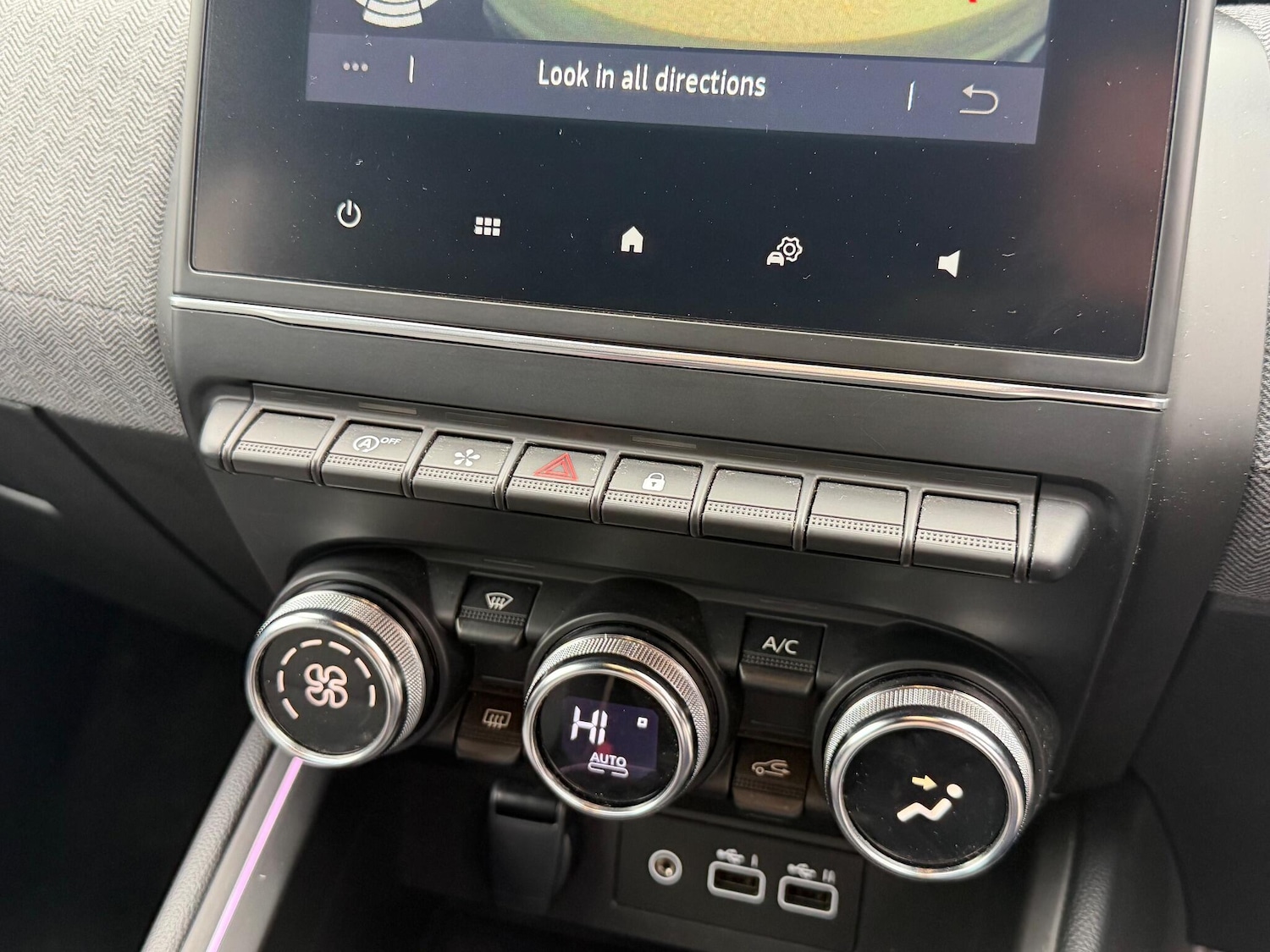 Used Renault Clio 2024 for sale - 77163501: Photo 15