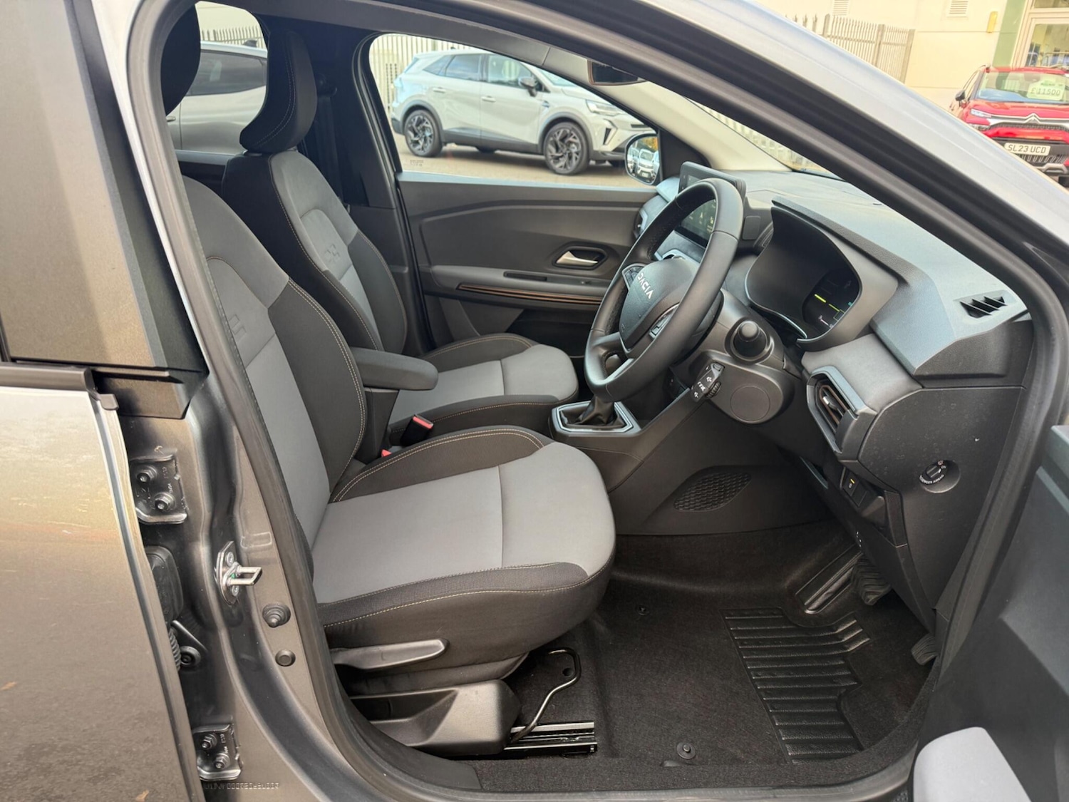 Used Dacia Jogger 2024 for sale - 76456852: Photo 18