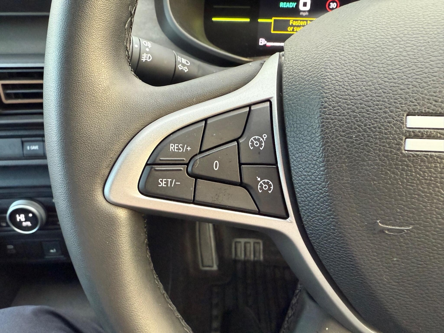 Used Dacia Jogger 2024 for sale - 76456852: Photo 37