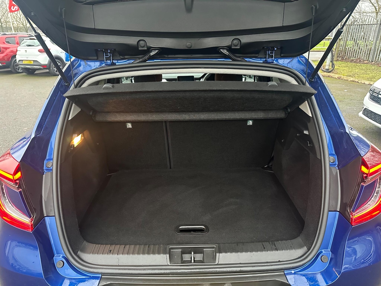 Used Renault Captur 2021 for sale - 77564770: Photo 10