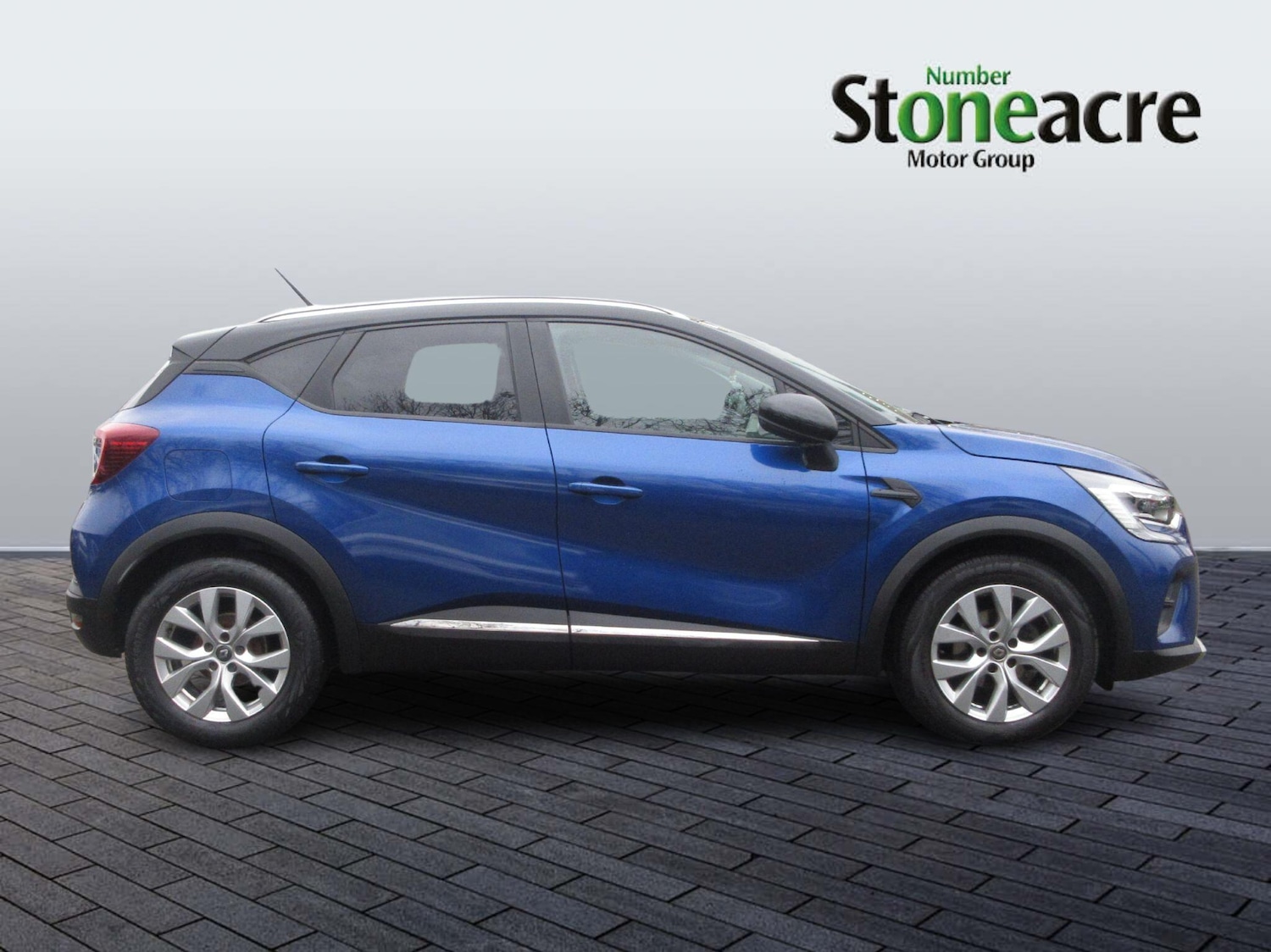 Used Renault Captur 2021 for sale - 77564770: Photo 2