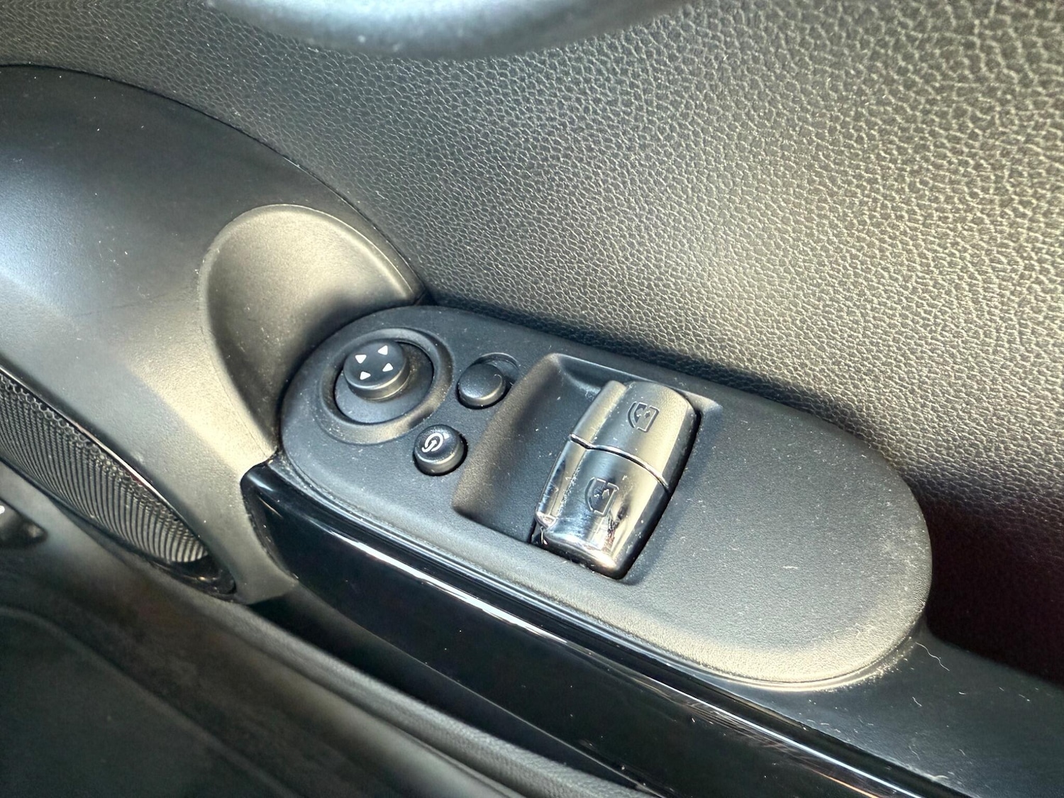 Used MINI Hatch 2019 for sale - 75905946: Photo 39