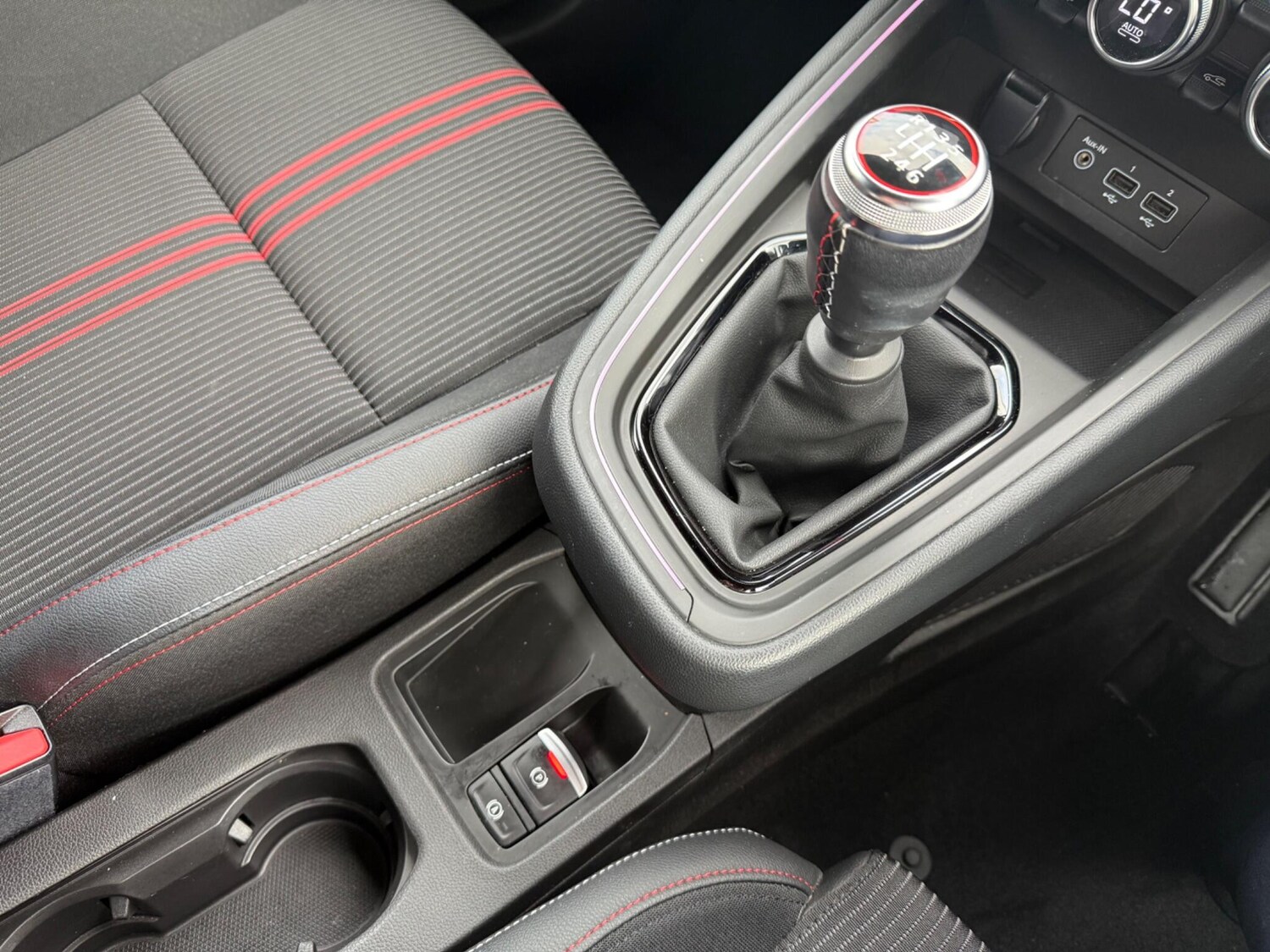 Used Renault Clio 2023 for sale - 76336634: Photo 31