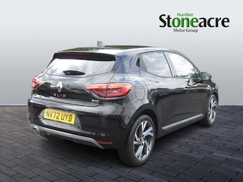 Used Renault Clio 2023 for sale - 76336634: Photo