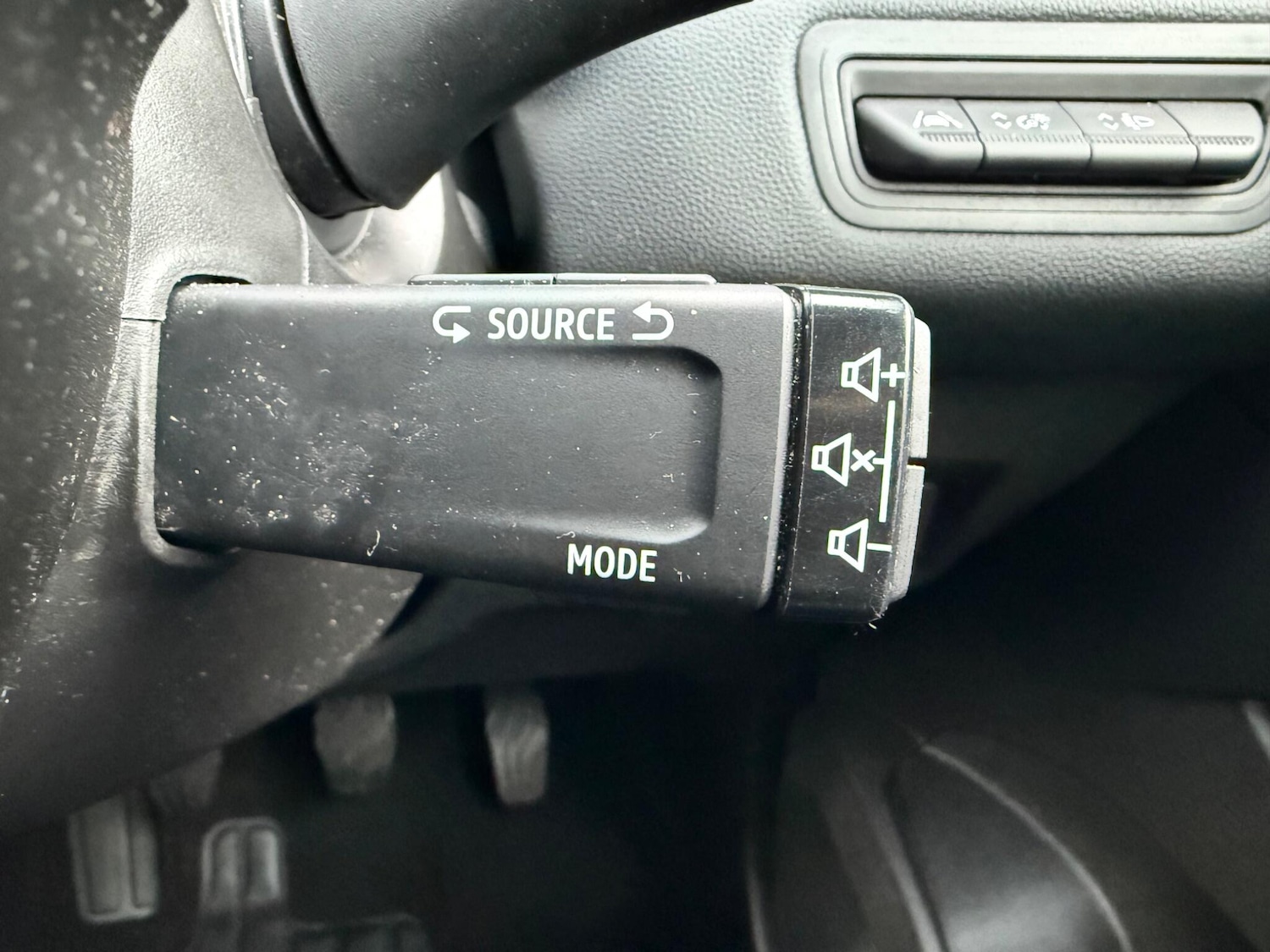 Used Renault Captur for sale - 77709770: Photo 27